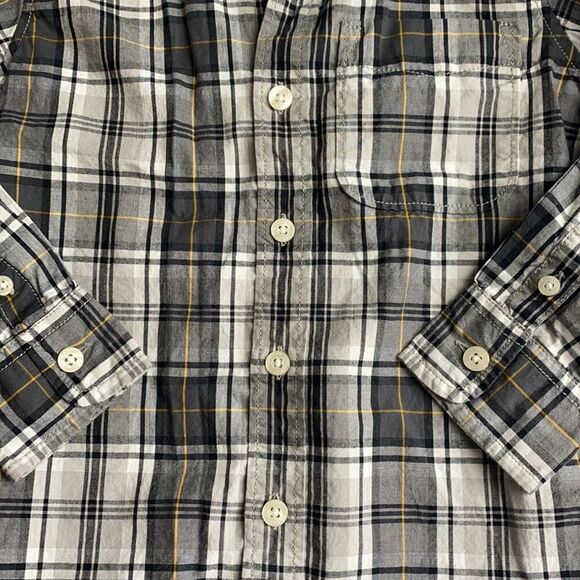 Boys Gap button down - Picture 5 of 5
